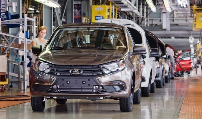 Otomotiv pazarı: Hedef 1 milyon araç, krediler açıldı