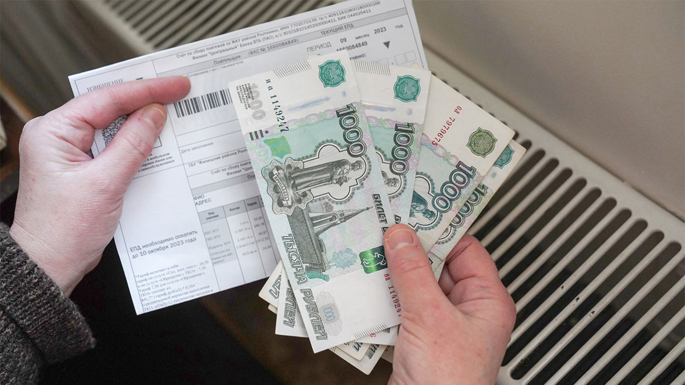 Rusya'da 8 milyon kişi konut faturalarını ödemiyor 